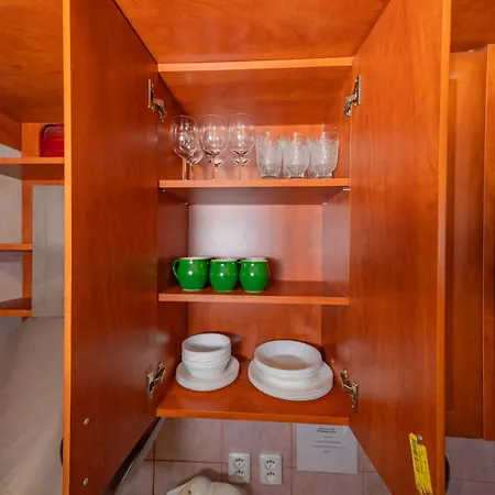 1 Bob's - 2 Bedrooms And Living شقة براغ